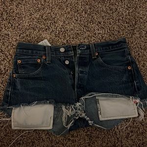 Levi Jean Shorts 501